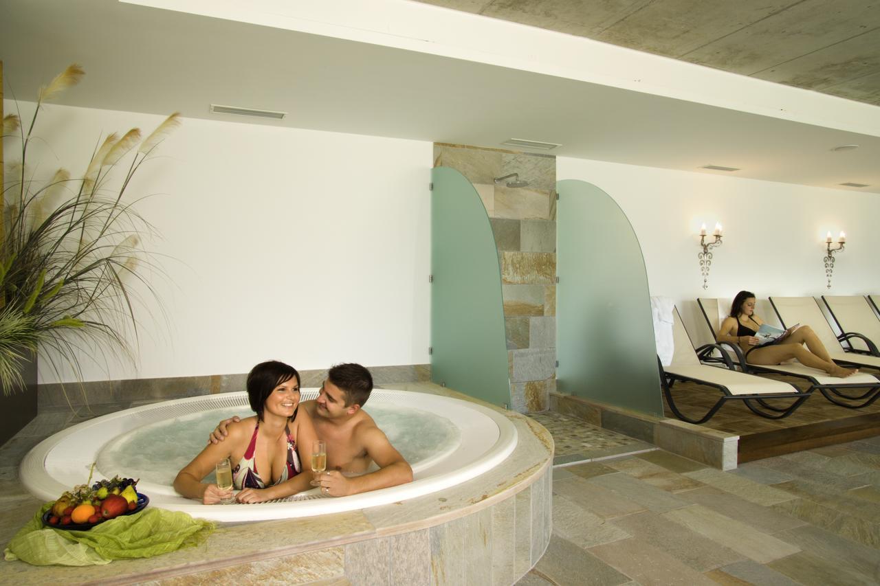 Hotel Residence Hofstaett Sarentino Ngoại thất bức ảnh