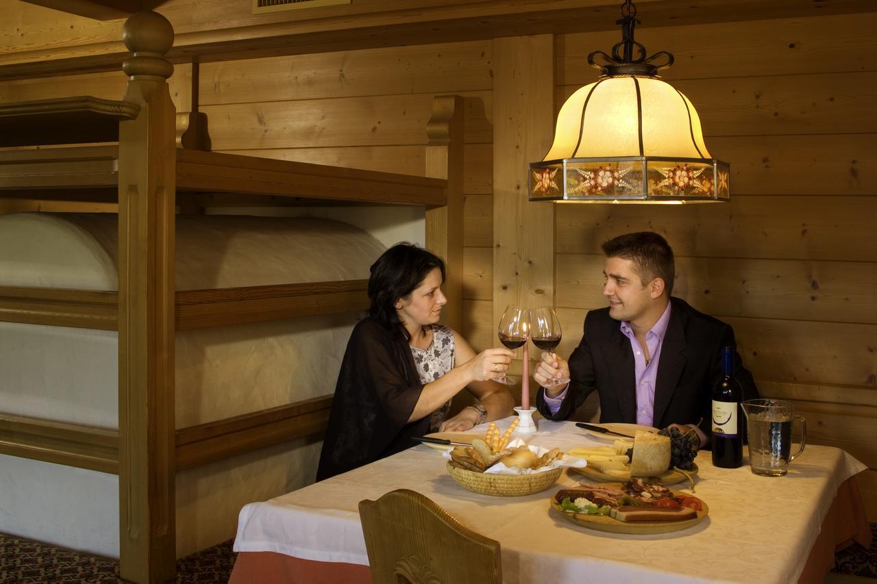 Hotel Residence Hofstaett Sarentino Ngoại thất bức ảnh